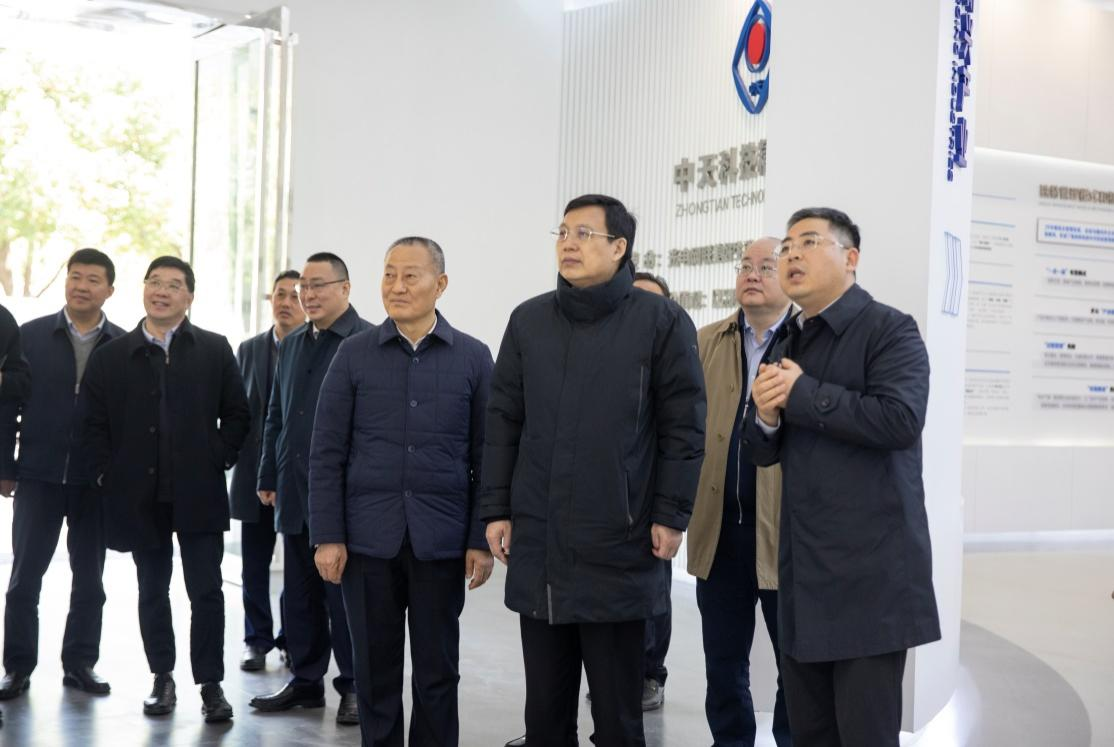 新华社社长、党组书记傅华考察胜天国际科技
